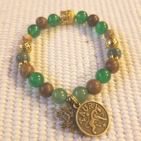 Taurus Unisex Beaded Stretch Bracelet - Picture 1 of 4